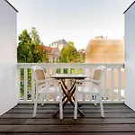 Dina-Perla Lodges, Shared Home - Not Hotel - In Museum District *