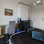 Dina-Perla Lodges, Shared Home - Not Hotel - In Museum District