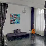 Dina-Perla Lodges, Shared Home - Not Hotel - In Museum District Bed and breakfast *