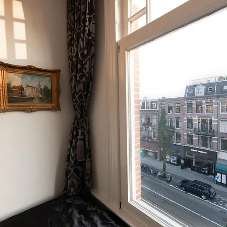 Dina-Perla Lodges, Shared Home - Not Hotel - In Museum District