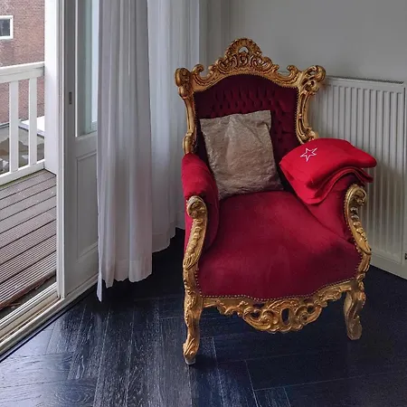 Dina-Perla Lodges, Shared Home - Not Hotel - In Museum District ベッド・アンド・ブレックファスト アムステルダム