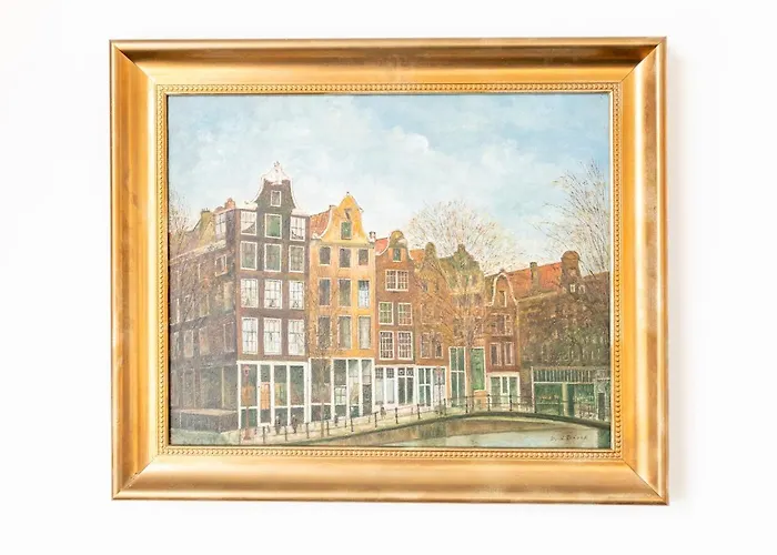 Bed & Breakfast Dina-Perla Lodges, Shared Home - Not Hotel - In Museum District *