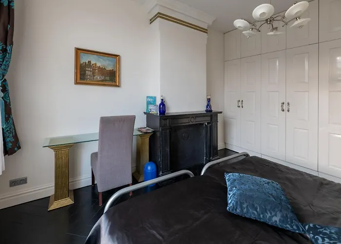 Dina-Perla Lodges, Shared Home - Not Hotel - In Museum District