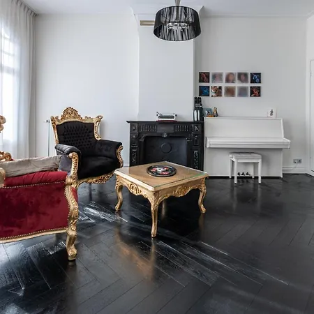 Dina-Perla Lodges, Shared Home - Not Hotel - In Museum District Амстердам