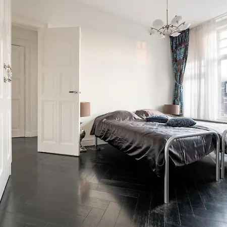 Bed & Breakfast Sezane's *